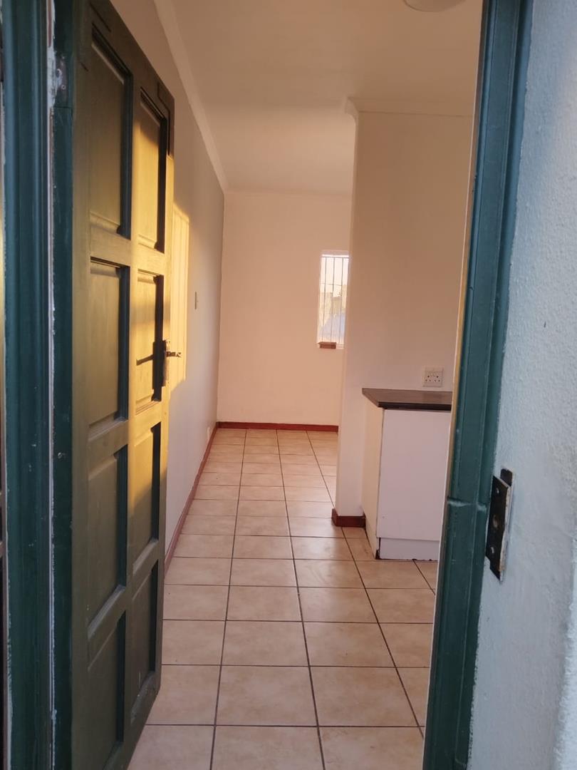 To Let 1 Bedroom Property for Rent in Strand South Western Cape